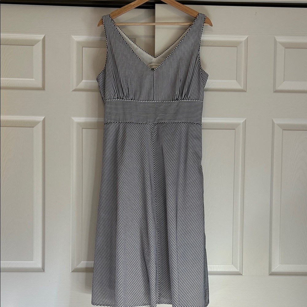 Jones New York Sport Striped Fit and Flare Black and White Midi Dress Size 14